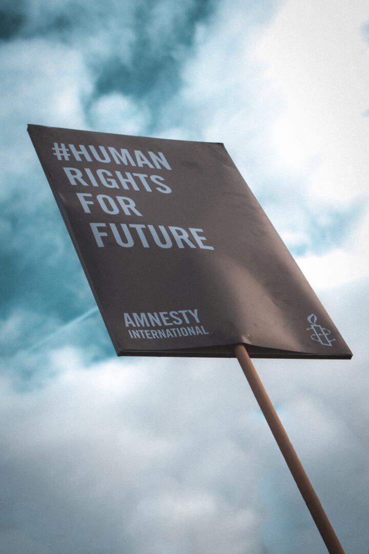 Amnesty International investigation finds Ukraine using citizens as human shields